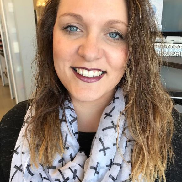 Meet your Posher, Jeni - Picture 1 of 1